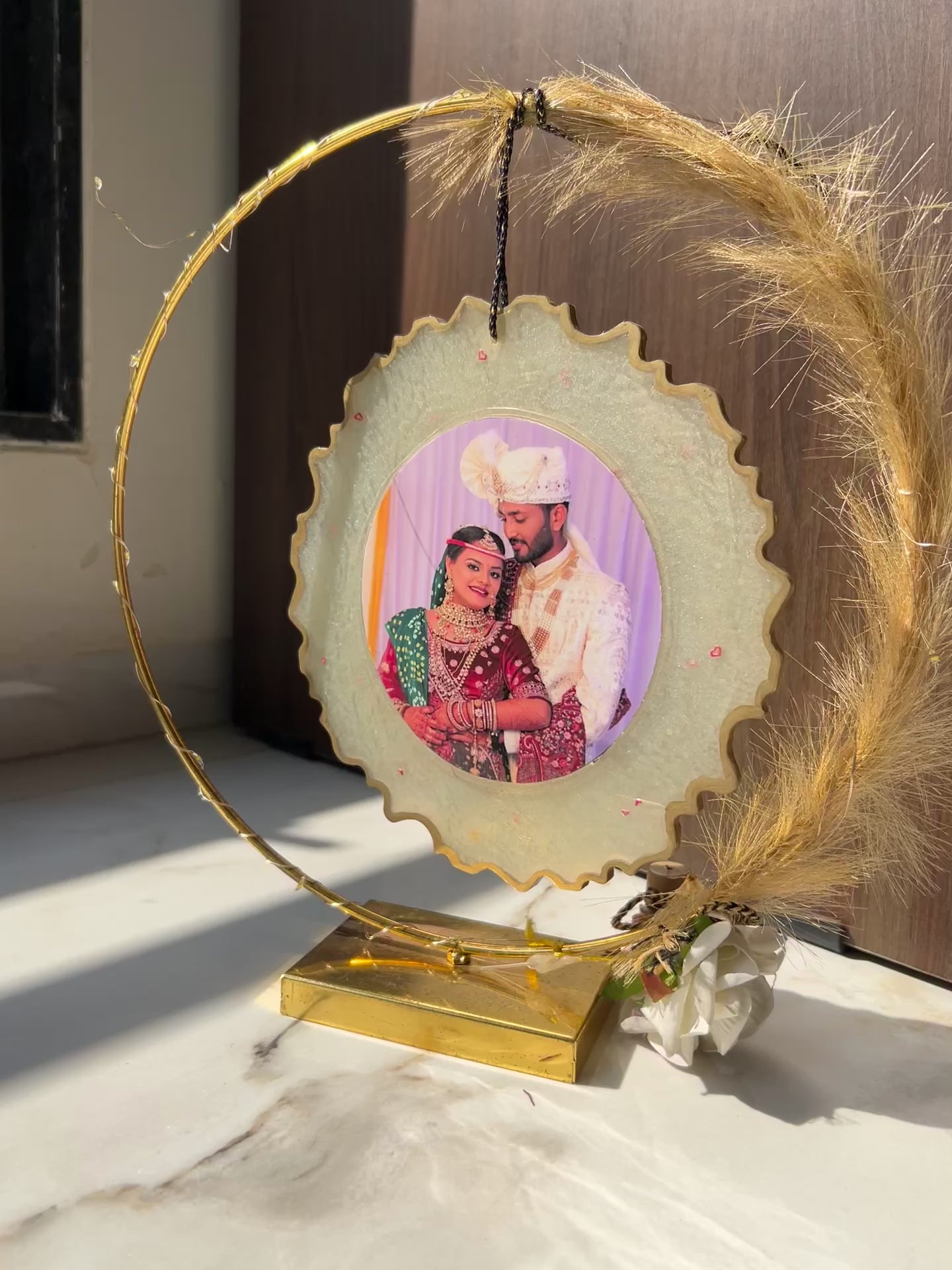 Double Side Hanging Resin Frame